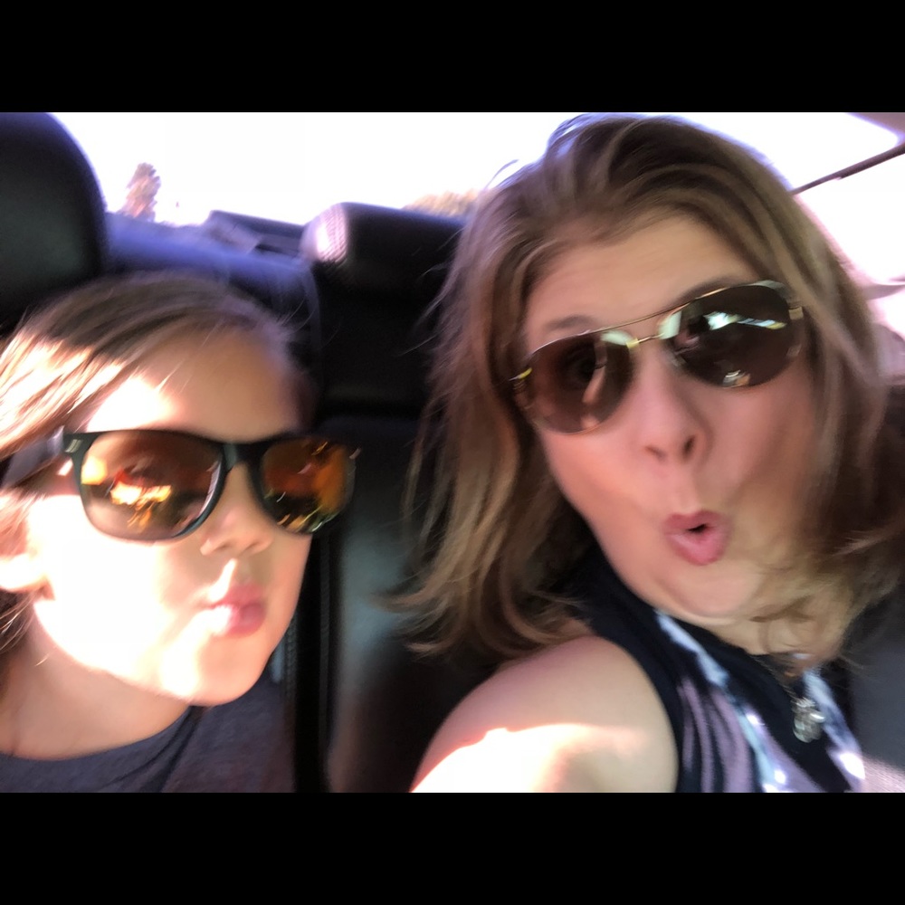 Meet your Posher, Danielle